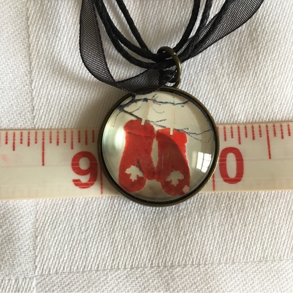 Maple Leaf Mittens Necklace - Picture 5 of 6